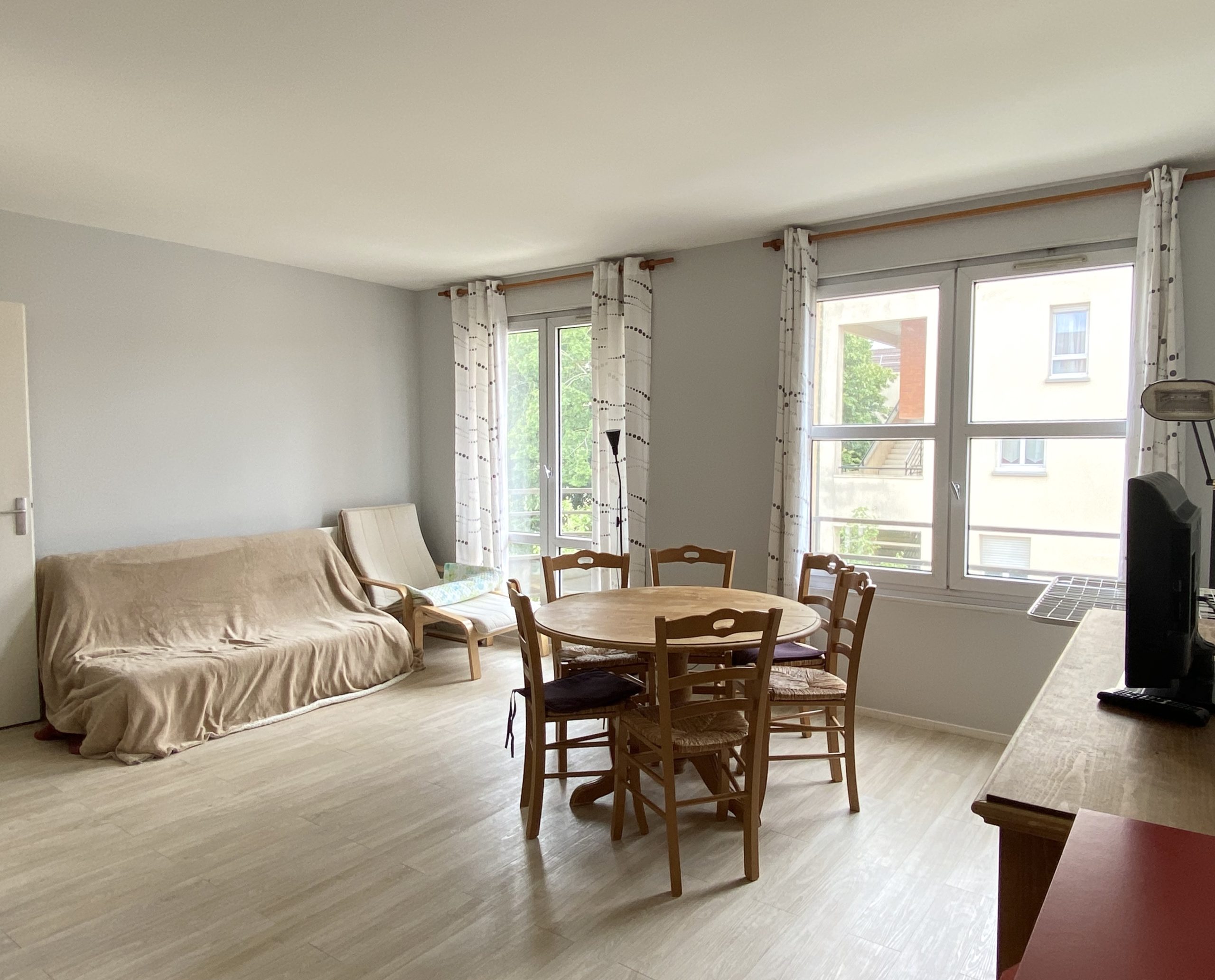 Appartement meublé 2 pièces à Guyancourt